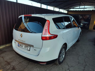 Renault Grand Scenic foto 4