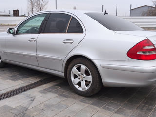 Mercedes E-Class foto 4