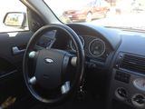 Ford Mondeo foto 7