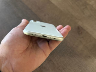 iPhone 11 white 64GB foto 7