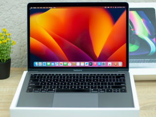 Macbook Air 13 2018/ Core I5 8210Y/ 8Gb Ram/ 128Gb SSD/ 13.3" Retina/ 145Cycles!!