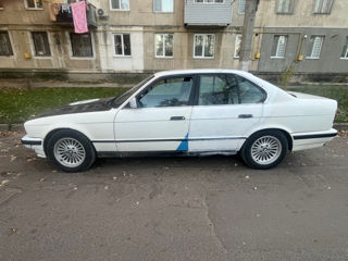 BMW 5 Series foto 3