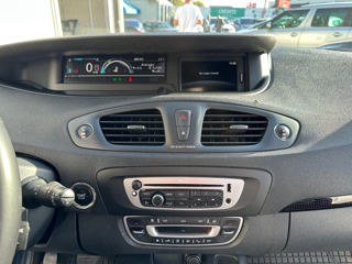 Renault Grand Scenic foto 12