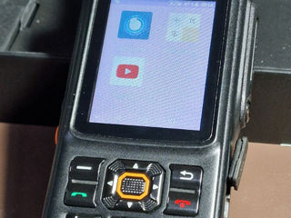 ZELLO. Телефон заточенный под Zello (интернет рация) с выделенной боковой клавишей PTT для передачи. foto 9