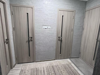 Apartament cu 3 camere, 76 m², Sculeni, Chișinău foto 7