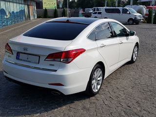 Hyundai Sonata foto 1