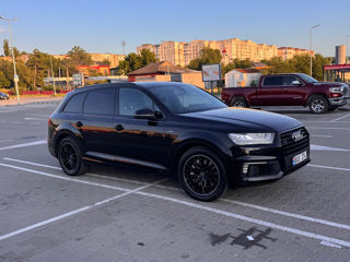 Audi Q7 e-tron, 2017 г.