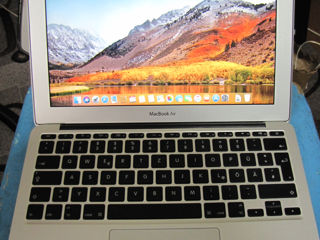 MacBook Air 11 (A1370, Mid-2011) foto 2