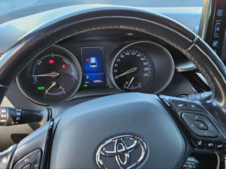 Toyota C-HR foto 3