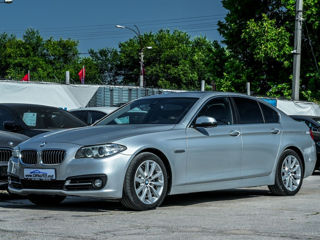 BMW 5 Series foto 4