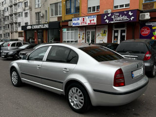 Skoda Superb foto 4