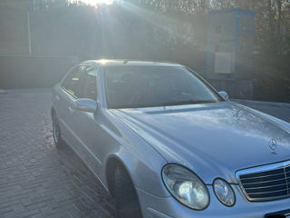 Mercedes E-Class foto 6