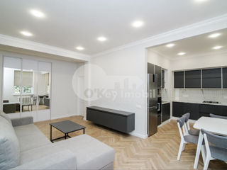 Apartament cu 2 camere, 65 m², Centru, Chișinău foto 1