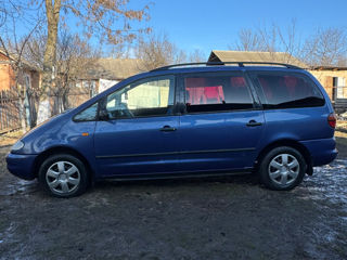 Volkswagen Sharan foto 2