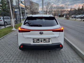 Lexus UX foto 6