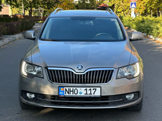 Skoda Superb foto 3