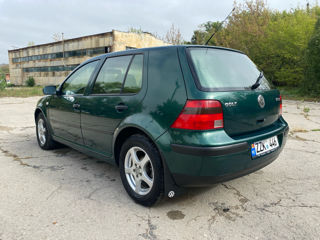 Volkswagen Golf foto 4