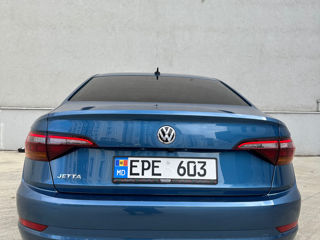 Volkswagen Jetta foto 8