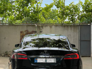 Tesla Model S foto 6