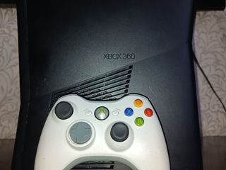 Продам Xbox 360 slim