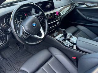 BMW 5 Series foto 2