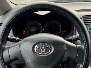 Toyota Auris foto 5