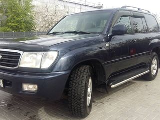 Toyota Land Cruiser foto 1