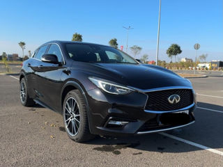 Infiniti Q30 foto 3