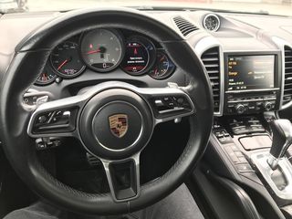 Porsche Cayenne foto 11