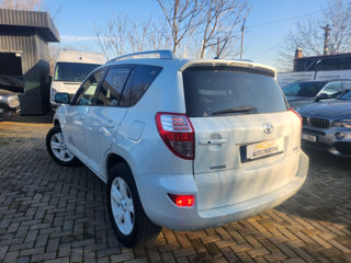 Toyota Rav 4 foto 16