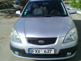 KIA Rio foto 1