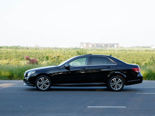 Mercedes E-Class foto 0