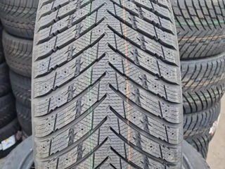 Anvelope iarna 255/35 R18 94T XL Arivo Ice Claw ARW7 foto 3