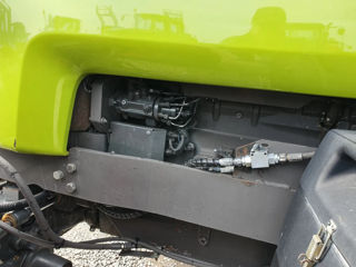 Claas Ares foto 10