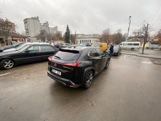 Lexus UX foto 3