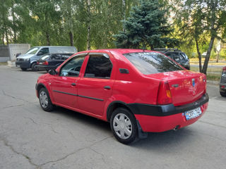 Dacia Logan foto 2