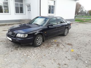 Audi A6 foto 2