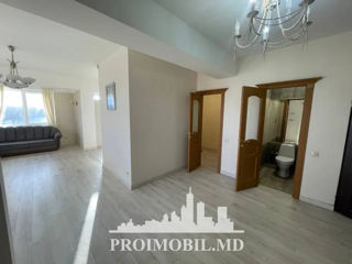 Apartament cu 5 camere sau mai multe, 156 m², Buiucani, Chișinău foto 6