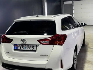 Toyota Auris foto 4