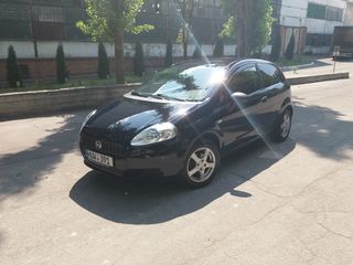 Fiat Grande Punto foto 1