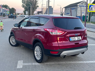 Ford Escape foto 4