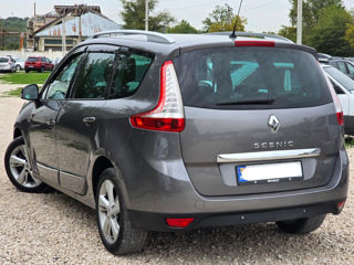 Renault Grand Scenic foto 2