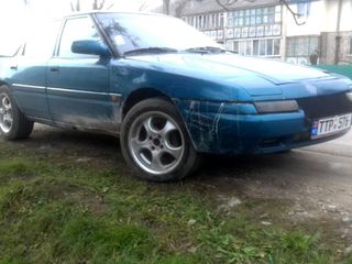 Mazda 323 foto 4