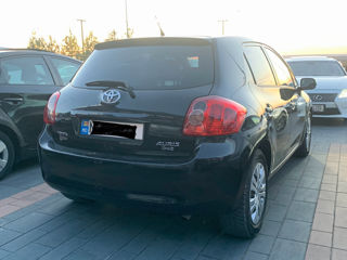 Toyota Auris foto 2