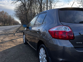 Toyota Auris foto 2