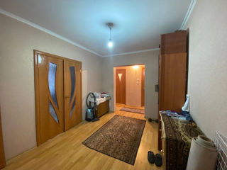 Apartament cu 3 camere, 67 m², Ciocana, Chișinău foto 5