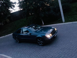 Mercedes E-Class foto 4