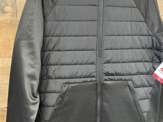 Reebok куртка с капюшоном   оригинальная  размер M.  цена 1100 лей foto 3