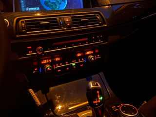 BMW 5 Series foto 8