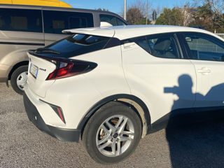 Toyota C-HR foto 4